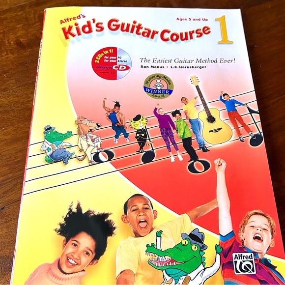 New Alfred’s Kid’s Guitar Course 1 Ages 5 and Up Award Winner with 2 CD’s - Picture 1 of 7